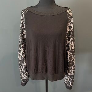 Black and White Boxy Long Sleeve Blouse